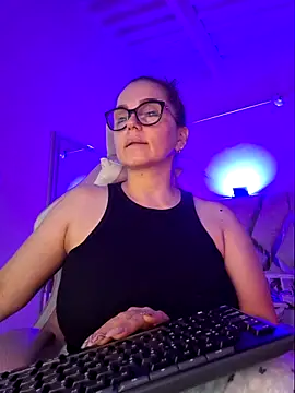 Snapshot of MariaPau_83 chatting on 03.09.26 MariaPau 83 online show from 03.09.26