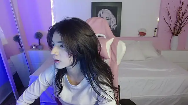Sweetcristin online show from 05.04.26