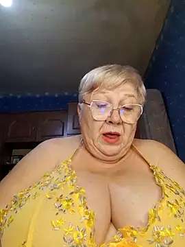 Snapshot of Lena_Gaby chatting on 03.10.25 Lena Gaby online show from 03.10.25