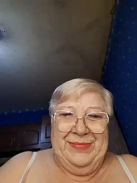 Snapshot of Lena_Gaby chatting on 03.10.25 Lena Gaby online show from 03.10.25