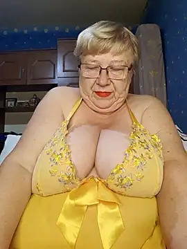 Snapshot of Lena_Gaby chatting on 09.21.25 Lena Gaby online show from 09.21.25