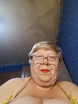 Snapshot of Lena_Gaby chatting on 09.28.25 Lena Gaby online show from 09.28.25