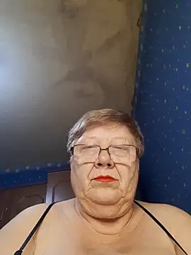 Snapshot of Lena_Gaby chatting on 11.10.25 Lena Gaby online show from 11.10.25