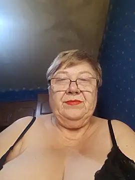 Snapshot of Lena_Gaby chatting on 11.17.25 Lena Gaby online show from 11.17.25