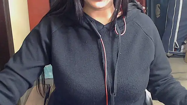 Naiaa-mylove online show from 12.21.25