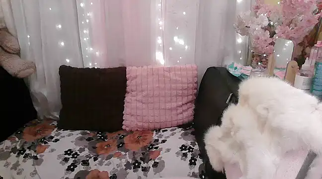 OhmyPinay online show from 03.18.25