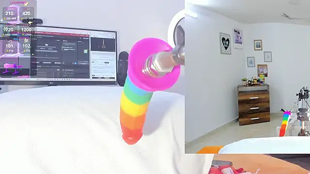 sofi velez online show from 10.03.25