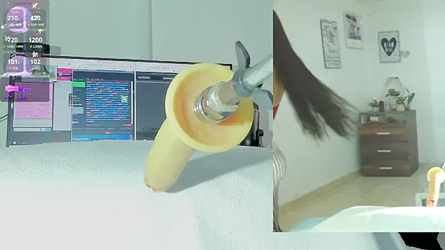 Snapshot of sofi_velez chatting on 01.17.26 sofi velez online show from 01.17.26