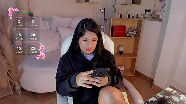 Snapshot of Catalinaa_martinez chatting on 01.07.25 Catalinaa martinez online show from 01.07.25