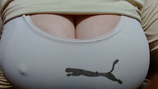 AnnyelinnaLove online show from 12.29.24