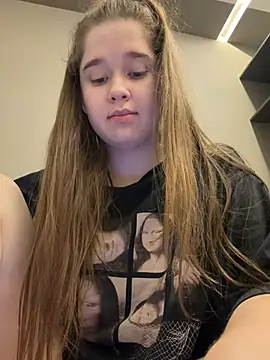 HornyGirlH online show from 07.07.26
