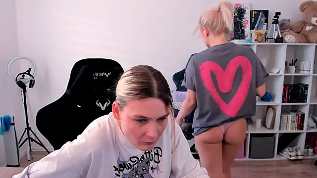 hotblonds online show from 02.06.26