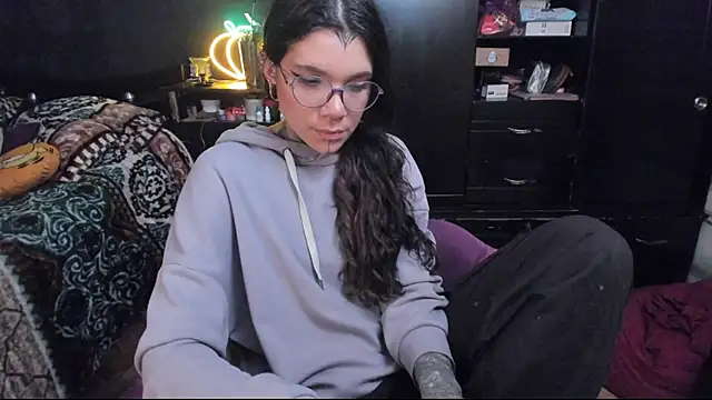 Lilmarieee online show from 02.15.25