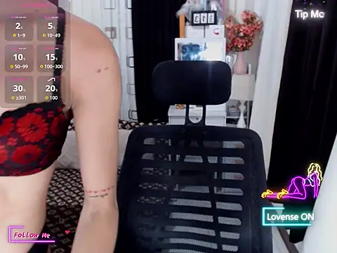 Snapshot of LAVIDALENATS chatting on 09.16.25 LAVIDALENATS online show from 09.16.25