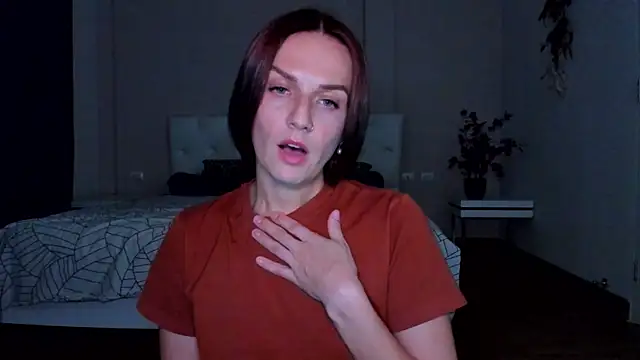 Snapshot of BritneyHall chatting on 03.11.25 BritneyHall online show from 03.11.25