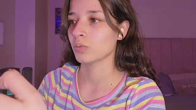 Amaia Daniells online show from 11.25.25