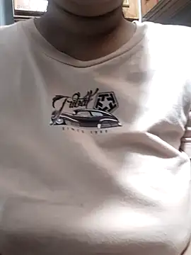 Snapshot of xxyourfantasyxx chatting on 09.24.25 xxyourfantasyxx online show from 09.24.25