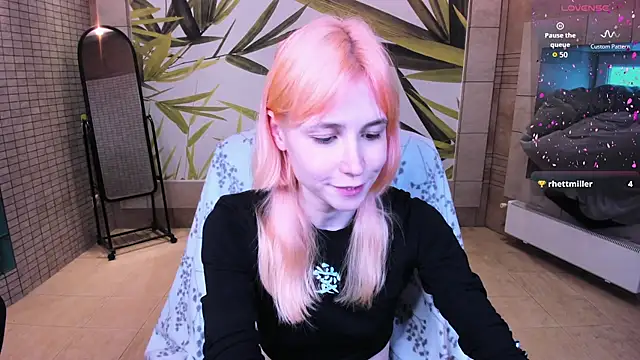 Snapshot of fleximona chatting on 05.30.26 fleximona online show from 05.30.26
