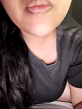 Annerae online show from 12.21.25