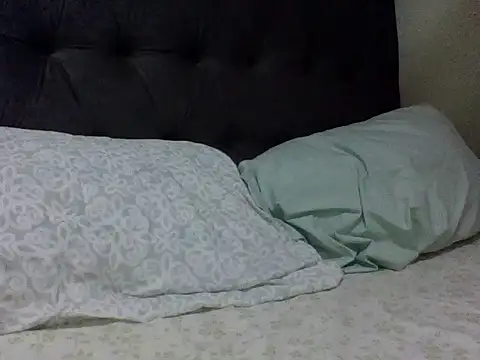 cute-marianna online show from 09.12.25