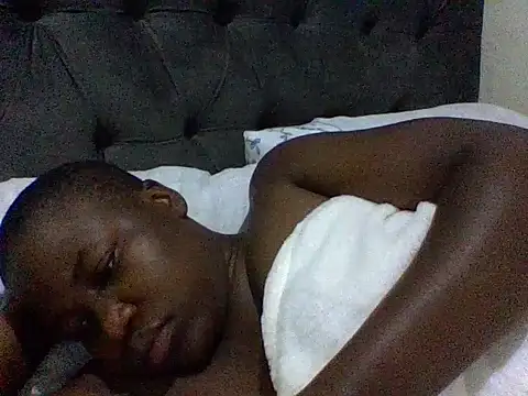 cute-marianna online show from 11.13.25