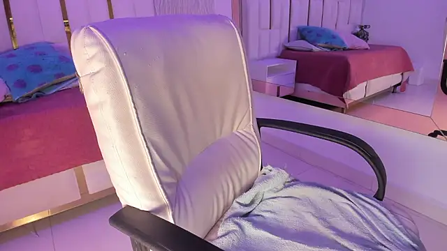 Snapshot of Meghan_stonne_ chatting on 01.18.26 Meghan stonne online show from 01.18.26