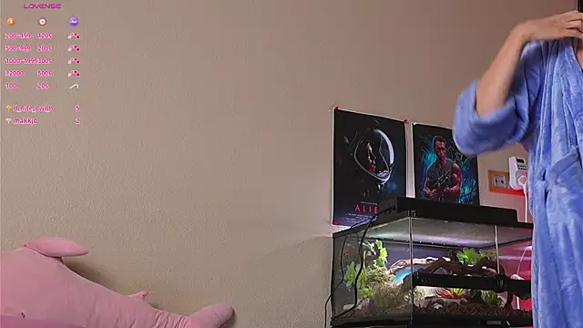 YaraAveiri online show from 04.03.26