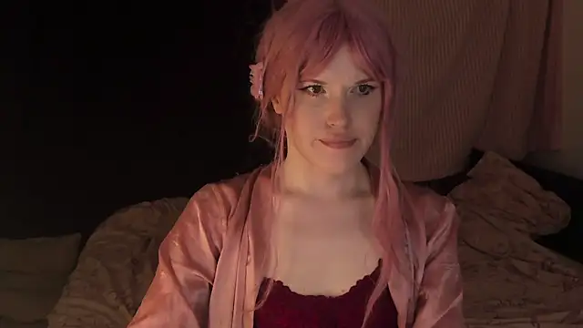 EffieMinki online show from 01.05.25