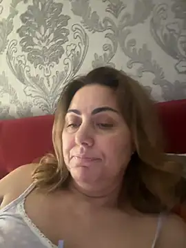 Snapshot of Emma_roqueen chatting on 05.21.26 Emma roqueen online show from 05.21.26