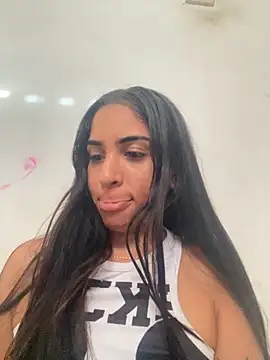 Snapshot of katyc_love chatting on 02.25.26 katyc love online show from 02.25.26