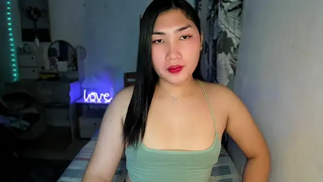 Miss Deliciousness online show from 02.06.25