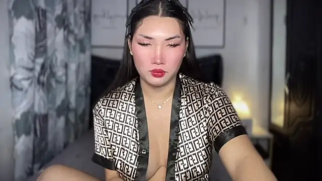 Miss Deliciousness online show from 05.10.26