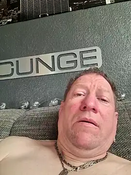 Snapshot of tomtom111111 chatting on 03.05.25 tomtom111111 online show from 03.05.25