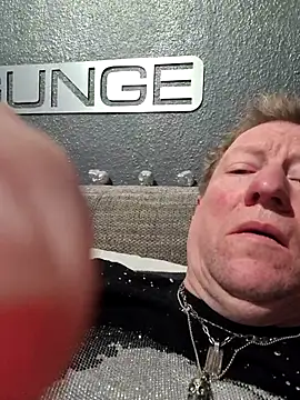 tomtom111111 online show from 04.25.26