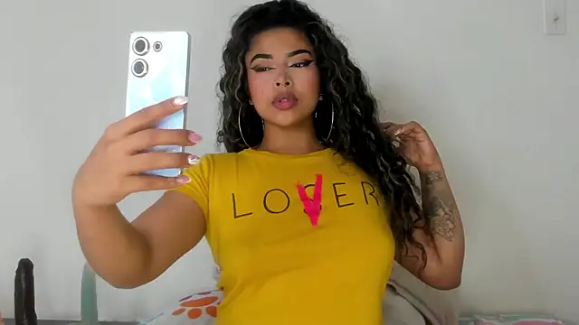 Snapshot of moana_taylor chatting on 02.15.25 moana taylor online show from 02.15.25