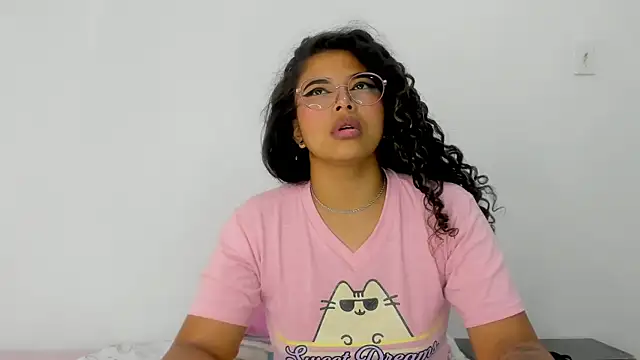 Snapshot of moana_taylor chatting on 03.20.25 moana taylor online show from 03.20.25