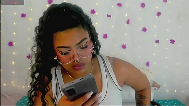 Snapshot of moana_taylor chatting on 09.27.25 moana taylor online show from 09.27.25