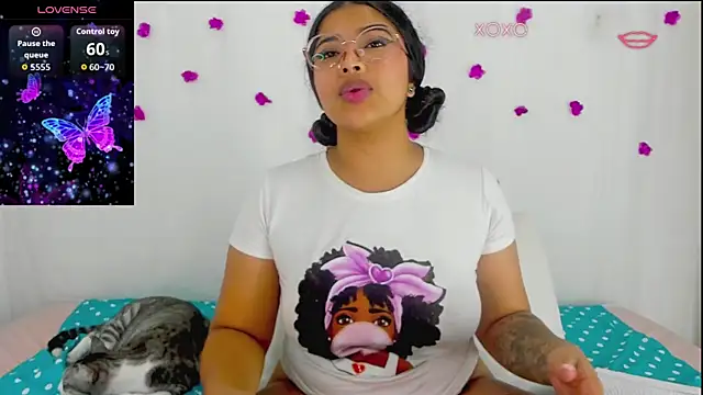 Snapshot of moana_taylor chatting on 12.21.25 moana taylor online show from 12.21.25