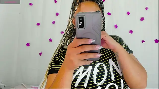 Snapshot of moana_taylor chatting on 01.07.26 moana taylor online show from 01.07.26