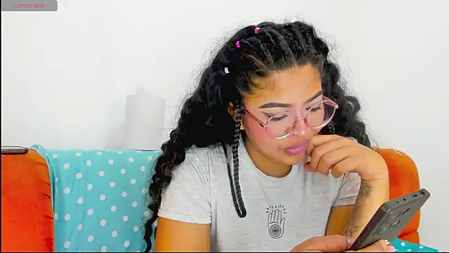 moana taylor online show from 04.07.26