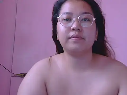 Snapshot of Boobsiemarie chatting on 05.20.26 Boobsiemarie online show from 05.20.26