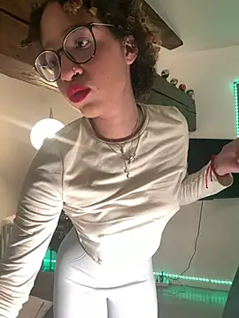 Lauyako online show from 02.27.25