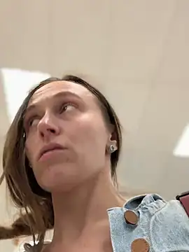 lunagirl13 online show from 04.12.26