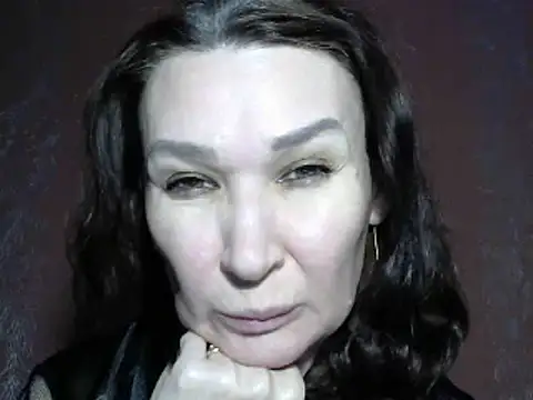 PrettyAndWild online show from 01.18.25