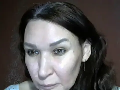 PrettyAndWild online show from 02.02.25