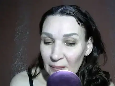 PrettyAndWild online show from 02.11.25