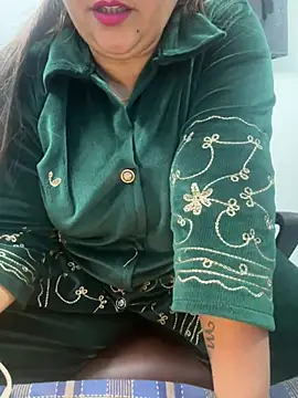 Preet Kaur 69 online show from 01.18.25