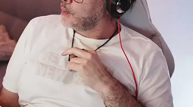 Sanders White online show from 02.23.25