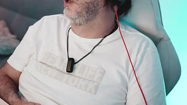 Sanders White online show from 02.23.25