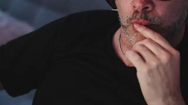 Sanders White online show from 02.26.25